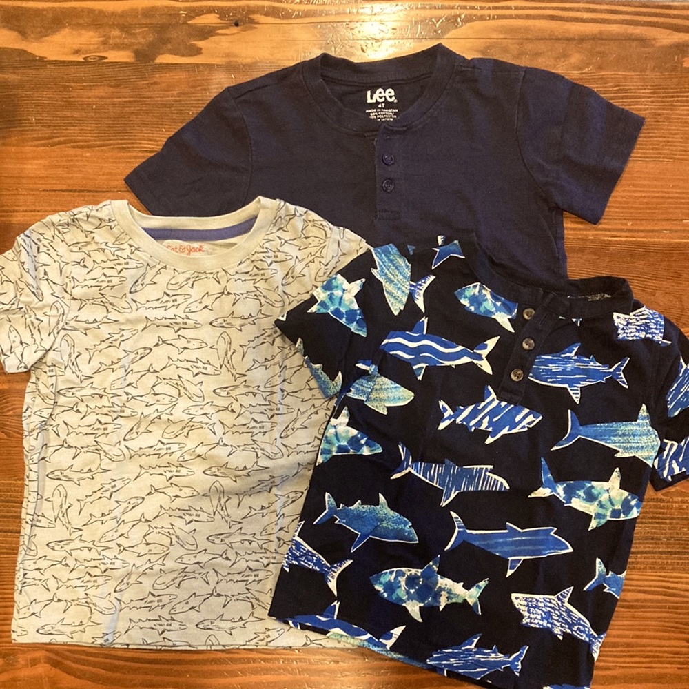 Boys 4T t-shirts